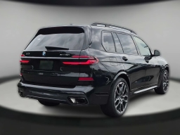 BMW X7 xDrive40i Sports Activity Vehicle 2027