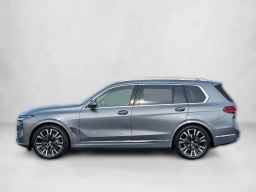 BMW X7 xDrive40i Sports Activity Vehicle 2026