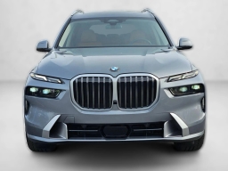 BMW X7 xDrive40i Sports Activity Vehicle 2026
