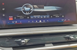 BMW X7 xDrive40i Sports Activity Vehicle 2026