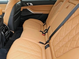 BMW X7 xDrive40i Sports Activity Vehicle 2026