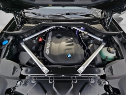 BMW X7 xDrive40i Sports Activity Vehicle 2026