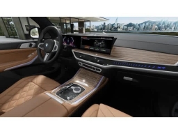 BMW X7 xDrive40i Sports Activity Vehicle 2027