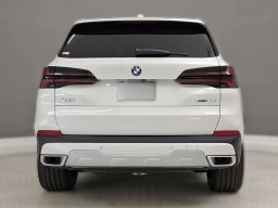 BMW X5 xDrive40i Sports Activity Vehicle 2026