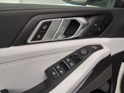BMW X5 xDrive40i Sports Activity Vehicle 2026