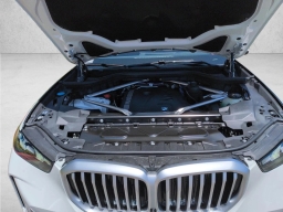 BMW X5 xDrive40i Sports Activity Vehicle 2026