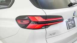 BMW X5 xDrive40i Sports Activity Vehicle 2026