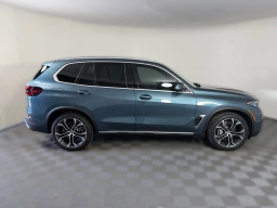 BMW X5 xDrive40i Sports Activity Vehicle 2026