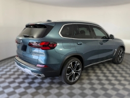 BMW X5 xDrive40i Sports Activity Vehicle 2026