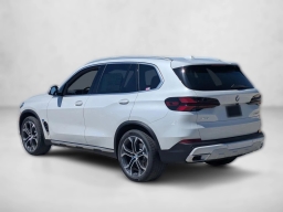 BMW X5 xDrive40i Sports Activity Vehicle 2026