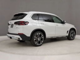 BMW X5 xDrive40i Sports Activity Vehicle 2026