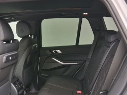 BMW X5 xDrive40i Sports Activity Vehicle 2026