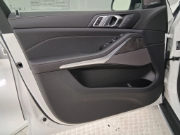 BMW X5 xDrive40i Sports Activity Vehicle 2026