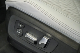 BMW X5 xDrive40i Sports Activity Vehicle 2026