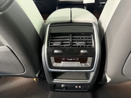 BMW X5 xDrive40i Sports Activity Vehicle 2026