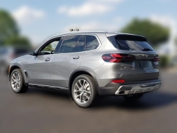 BMW X5 xDrive40i Sports Activity Vehicle 2026
