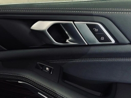 BMW X5 xDrive40i Sports Activity Vehicle 2026