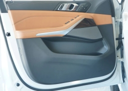BMW X5 xDrive40i Sports Activity Vehicle 2026