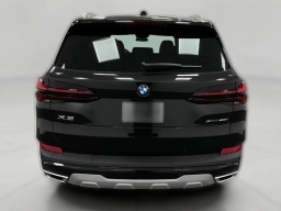 BMW X5 xDrive40i Sports Activity Vehicle 2026