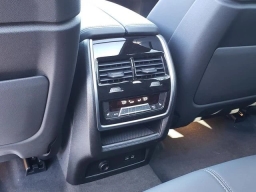 BMW X5 xDrive40i Sports Activity Vehicle 2026