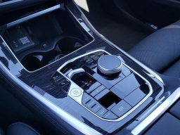 BMW X5 xDrive40i Sports Activity Vehicle 2026
