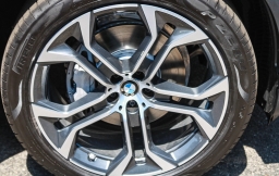 BMW X5 xDrive40i Sports Activity Vehicle 2026