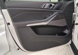 BMW X5 xDrive40i Sports Activity Vehicle 2026