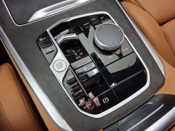 BMW X5 xDrive40i Sports Activity Vehicle 2026