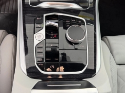 BMW X5 xDrive40i Sports Activity Vehicle 2026