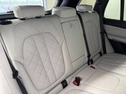 BMW X5 xDrive40i Sports Activity Vehicle 2026