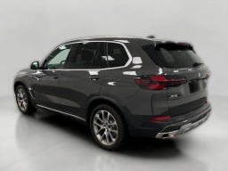BMW X5 xDrive40i Sports Activity Vehicle 2026