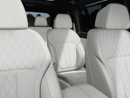 BMW X7 M60i Sports Activity Vehicle 2027