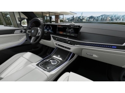 BMW X7 M60i Sports Activity Vehicle 2027