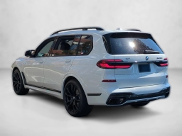 BMW X7 M60i Sports Activity Vehicle 2026