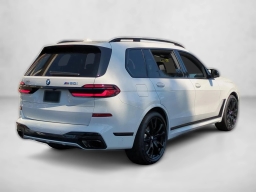 BMW X7 M60i Sports Activity Vehicle 2026