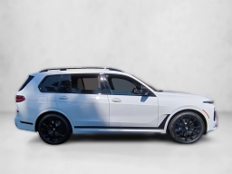BMW X7 M60i Sports Activity Vehicle 2026