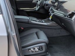 BMW X7 M60i Sports Activity Vehicle 2027