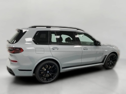 BMW X7 M60i Sports Activity Vehicle 2027