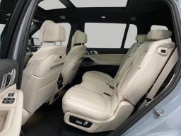BMW X7 M60i Sports Activity Vehicle 2027
