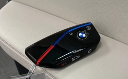 BMW X7 M60i Sports Activity Vehicle 2027