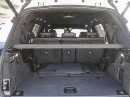 BMW X7 M60i Sports Activity Vehicle 2026