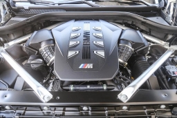 BMW X7 M60i Sports Activity Vehicle 2026