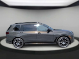 BMW X7 M60i Sports Activity Vehicle 2027