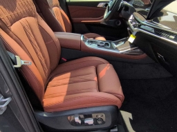 BMW X7 M60i Sports Activity Vehicle 2027