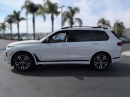 BMW X7 M60i Sports Activity Vehicle 2026