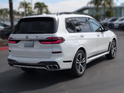 BMW X7 M60i Sports Activity Vehicle 2026