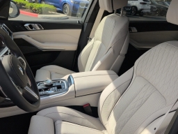 BMW X7 M60i Sports Activity Vehicle 2026