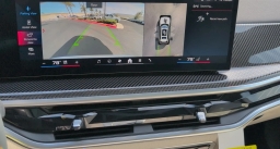 BMW X7 M60i Sports Activity Vehicle 2026