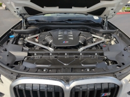 BMW X7 M60i Sports Activity Vehicle 2026
