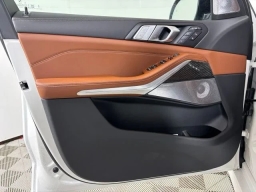 BMW X7 M60i Sports Activity Vehicle 2027